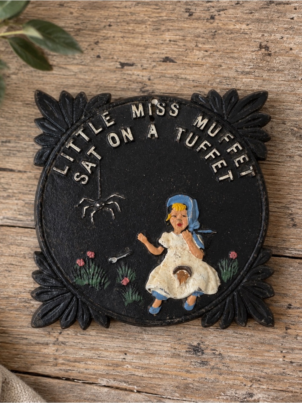 Vintage Nursery Rhyme Cast Iron Trivet Wall Plaques Set 2pc Retro Storybook - Picture 2 of 6
